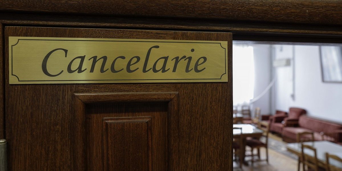 Ministrul Educației vrea bani în plus pentru profesorii supra-saturați