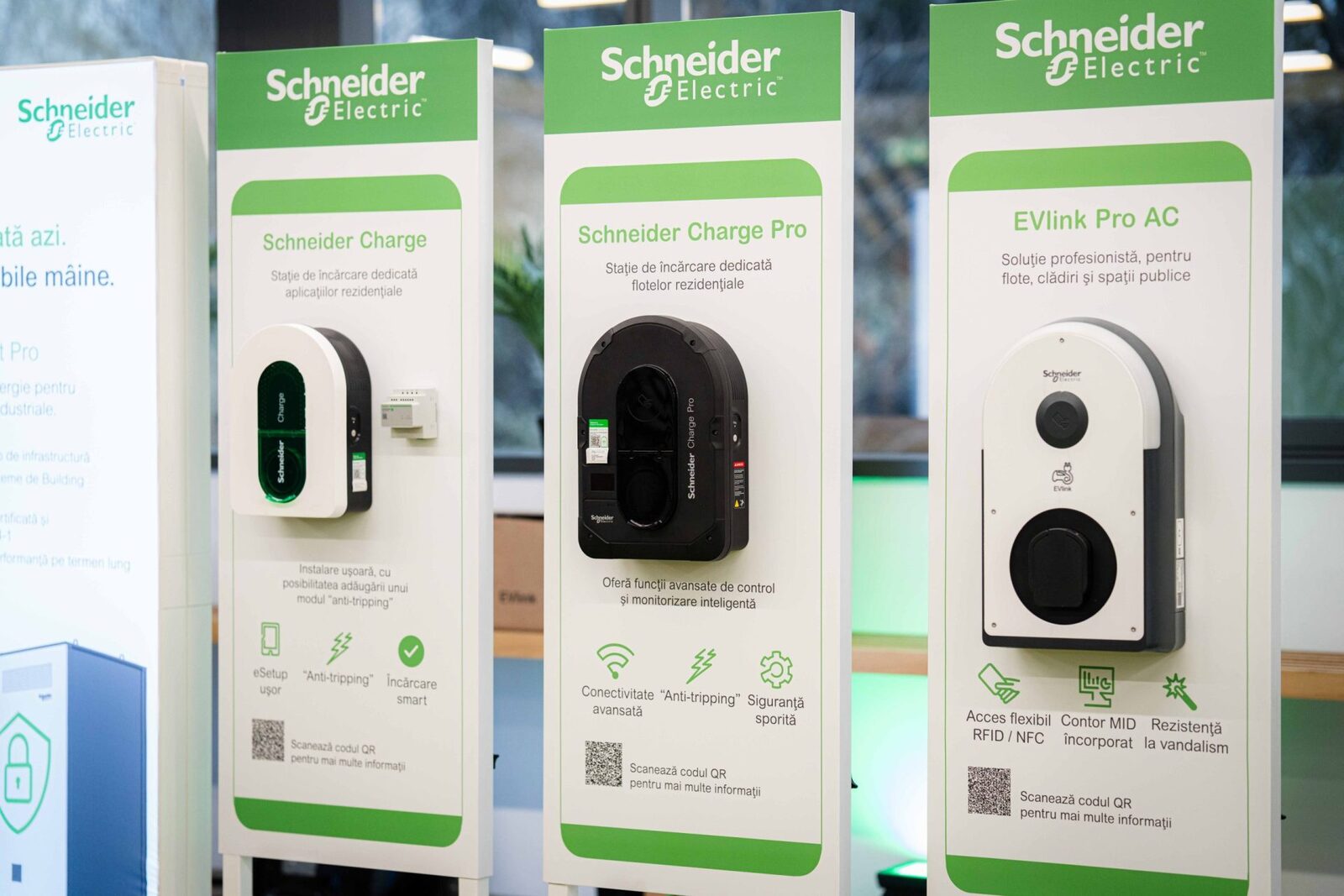 Schneider Electric prezintă inovații pentru transformarea digitală a sectorului energetic Bucureștiul a găzduit recent evenimentul „Innovation Day” organizat de Schneider Electric, unde au fost prezentate cele mai recente soluții și inovații ale companiei pentru transformarea digitală a sectorului energetic