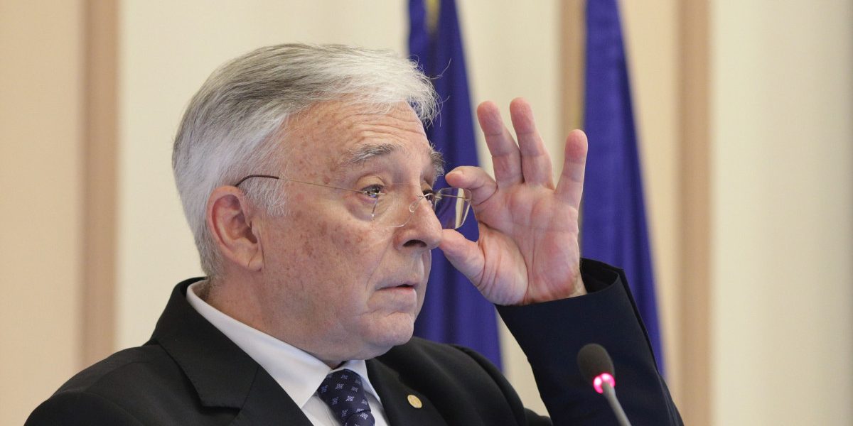 Mugur Isărescu: „Lumea s-a plictisit să audă despre stabilitate financiară, dar e ca sănătatea - o apreciezi doar când o pierzi”