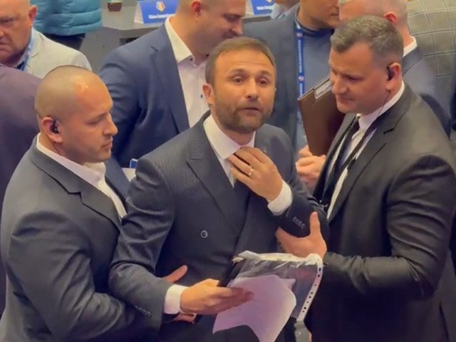 De la eșec la tribunal: ILIE DRĂGAN dă în judecată FRF după alegerile controversate În urma alegerilor pentru șefia Federației Române de Fotbal (FRF), un nou capitol se deschide în controversata poveste a fotbalului românesc