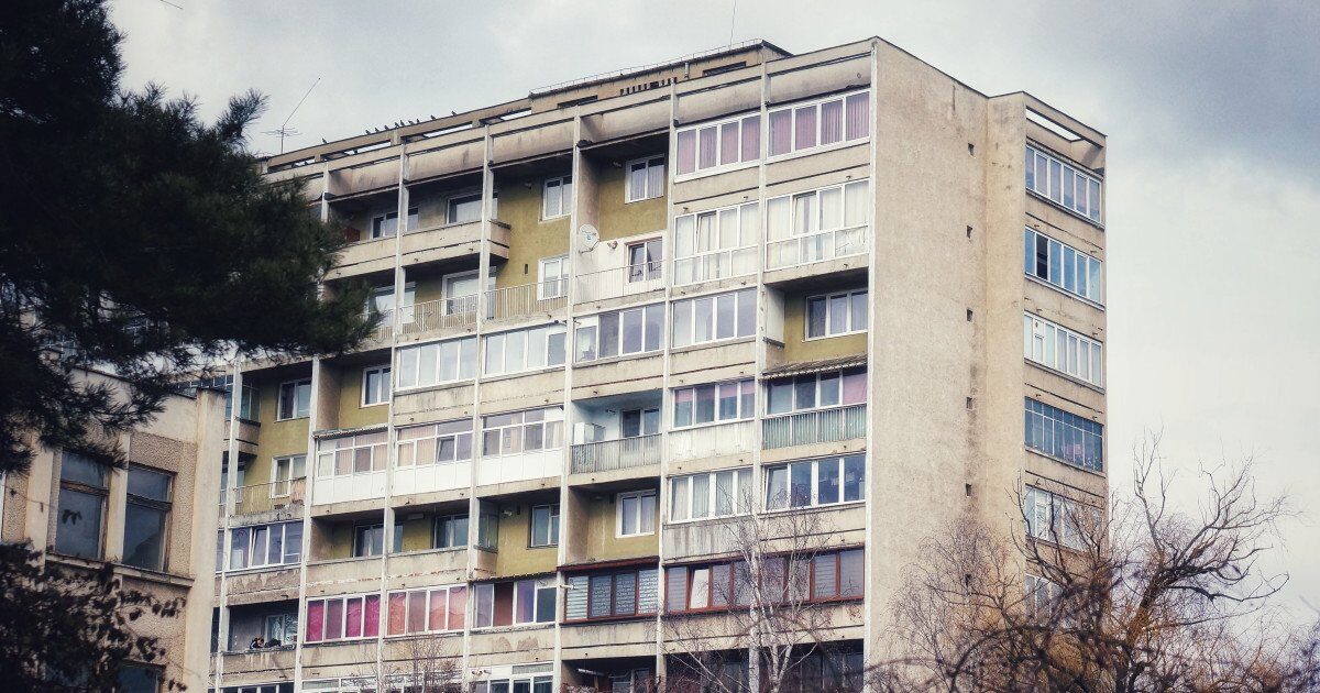 Chiriile pentru locuințele de stat, majorate după aproape două decenii: Cât vor plăti românii Guvernul a aprobat joi, prin propunerea Ministerului Dezvoltării, actualizarea chiriilor pentru locuințele de stat