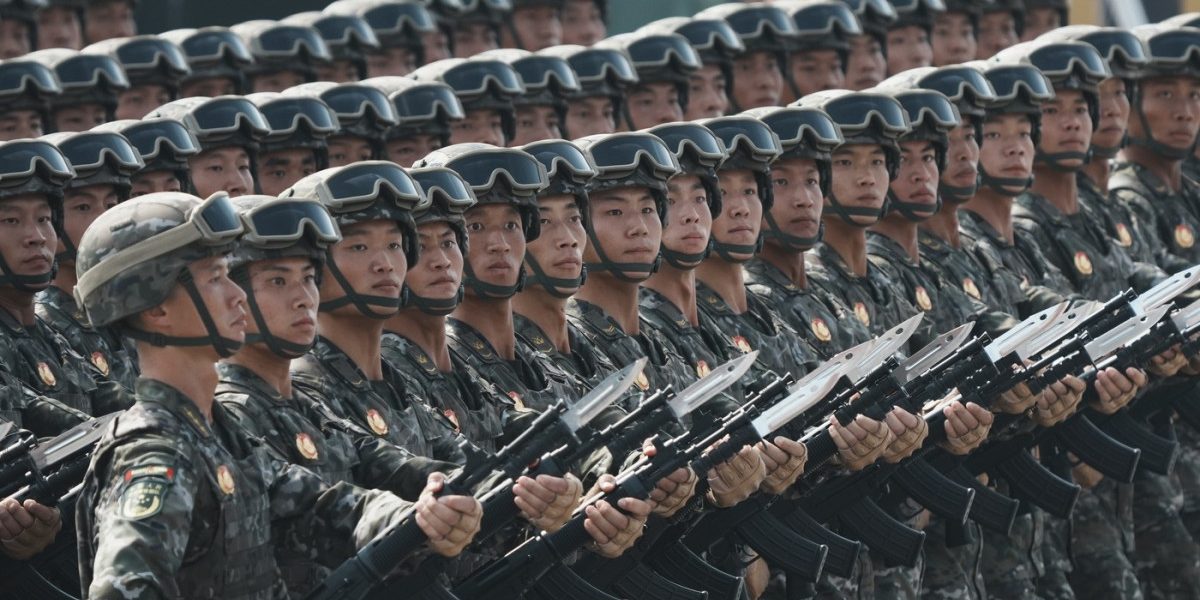 China: AI militară, victorii zdrobitoare. Depășește comandanții umani la asalt