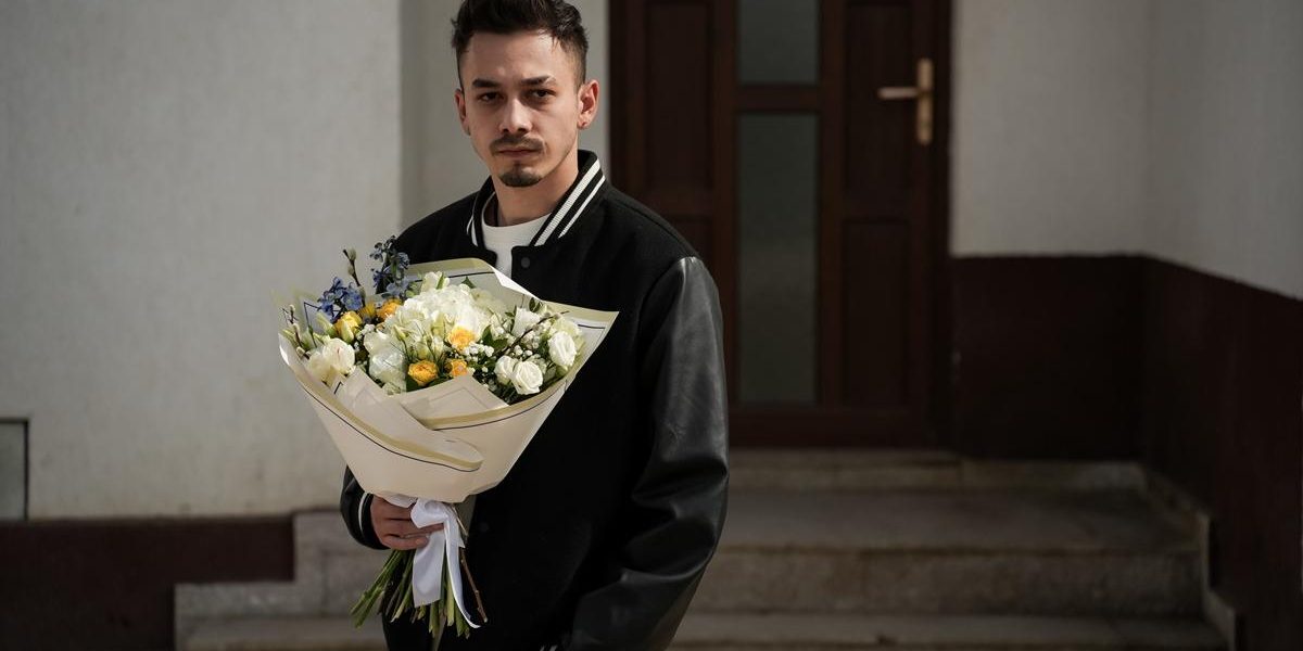 Juno lansează Destine cu parfum de lavandă, piesa care poartă numele spin-off-ului serialului original de la Antena 1, care are premiera astăzi, de la 20.30