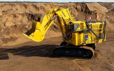 Un uriaș pe roți: Excavatorul Komatsu PC9000-12, vedeta minelor de suprafață Un excavator hidraulic impresionant, gândit și fabricat în țara lui Deutsche Qualität, cucerește lumea exploatărilor miniere