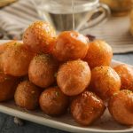 Loukoumades: Rețeta antică de gogoși, desertul Jocurilor Olimpice. Pas cu pas!