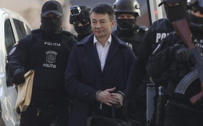 Imagini-șoc: Alexandru Bălan, spionul KGB, extrădat din Moldova