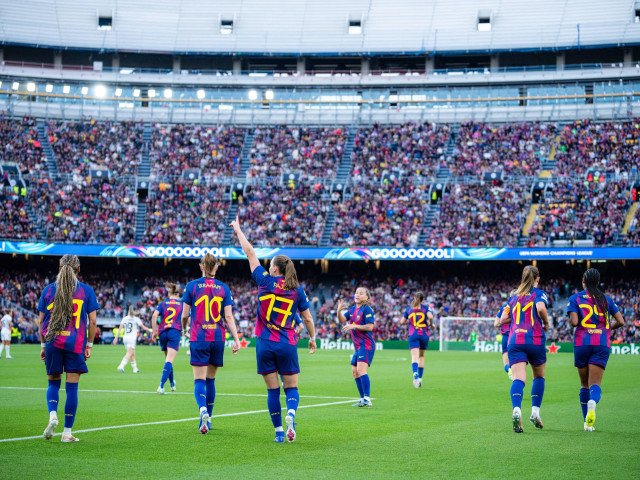 Barcelona învinge Real Madrid cu scorul de 12-2