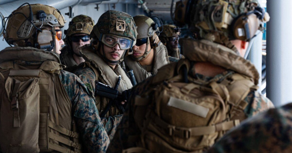 Traian Băsescu avertizează asupra riscurilor militare americane în Iran Fostul președinte al României, Traian Băsescu, a exprimat îngrijorări cu privire la posibilitatea unei intervenții militare americane în Iran