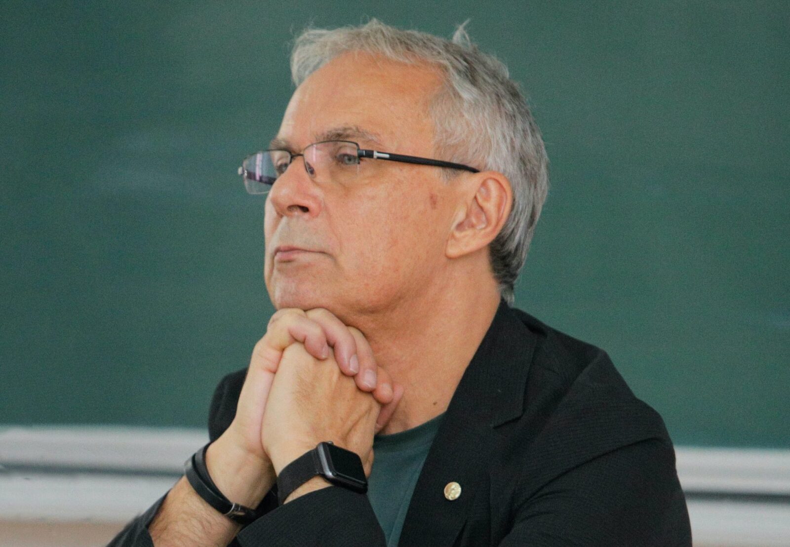 Academicianul Marius Andruh este noul președinte al Academiei Române, după ce a fost ales marți în urma votului membrilor forului
