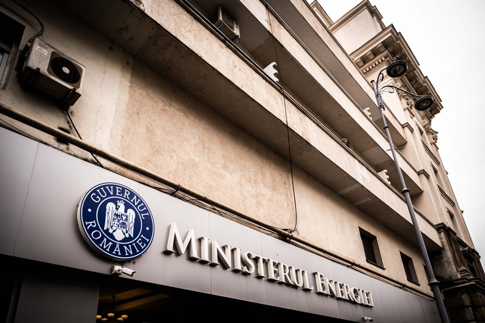 Ministerul Energiei, mutat la Poșta Română: Cât economisește statul la chirie?