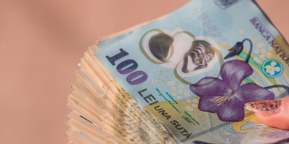 Viralul care a declanșat o polemică națională - Este „mita pentru suc” o campanie de marketing a Poliției sau o realitate filmată cu body-cam?