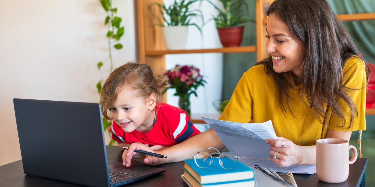 Acte necesare pentru înscrierea la creșă și grădiniță 2026-2027: Dosarul complet, pas cu pas