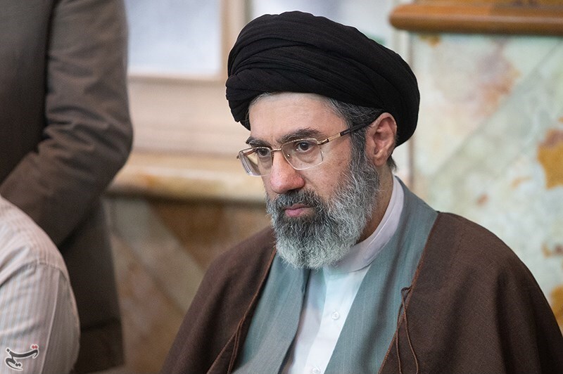 Iran: Ayatollah Mojtaba Khamenei, desfigurat și grav rănit, dar este conștient