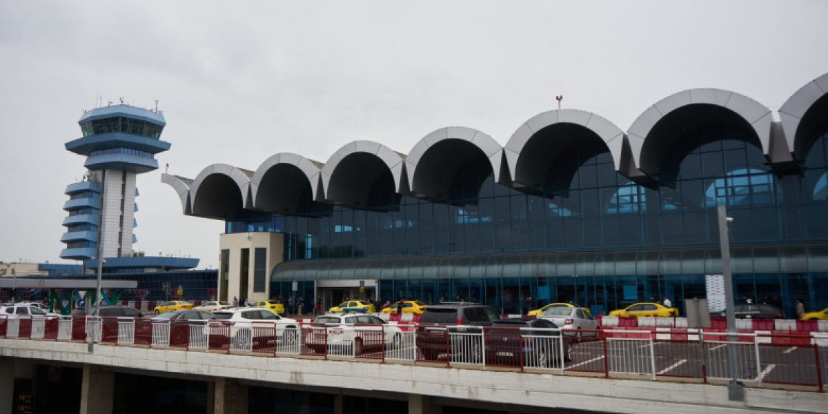 Pas uriaș la Otopeni: Parcul fotovoltaic de la aeroport, gata de implementare!