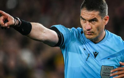 Barcelona, amendată de UEFA după incidentele de la meciul cu Atletico Madrid FC Barcelona riscă o amendă din partea UEFA după evenimentele petrecute înaintea meciului cu Atletico Madrid din sferturile de finală ale Ligii Campionilor