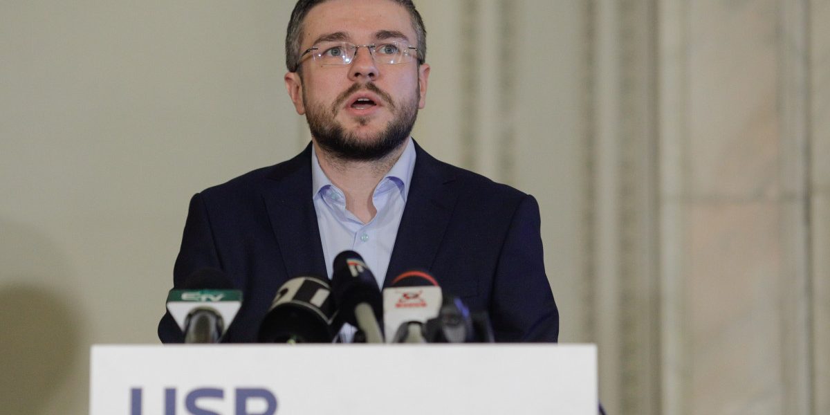 Irineu Darău (USR): Criza din Coaliție nu aduce voturi nimănui