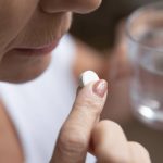 Stresul sărbătorilor dă peste cap digestia: Ce pățești și cum te aperi