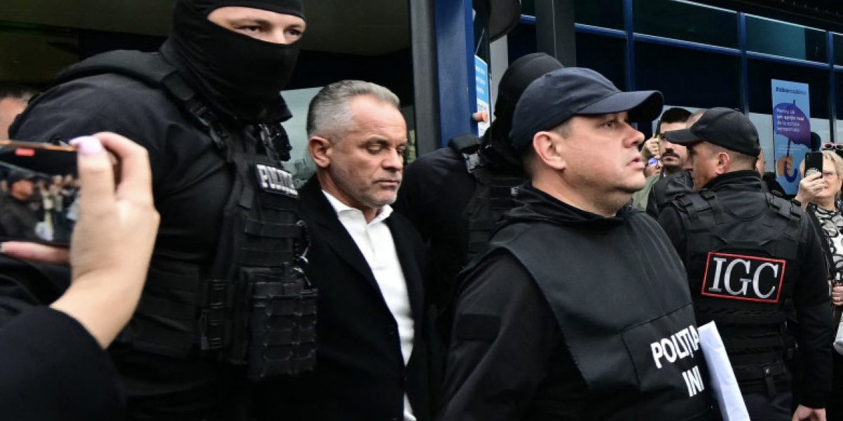 Plahotniuc, condamnat la 19 ani de închisoare. Oligarhul, somat să plătească 60 mil. Dolari