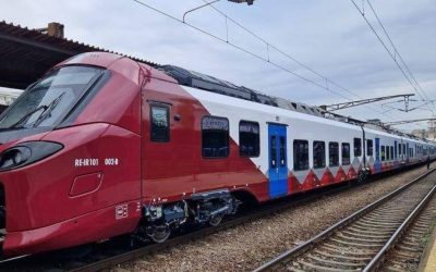 Noi trenuri Alstom intră pe ruta București-Brașov: Vezi orarul și când vor circula București – Călătorii care fac naveta între București și Brașov se vor bucura în curând de trenuri noi și mai rapide