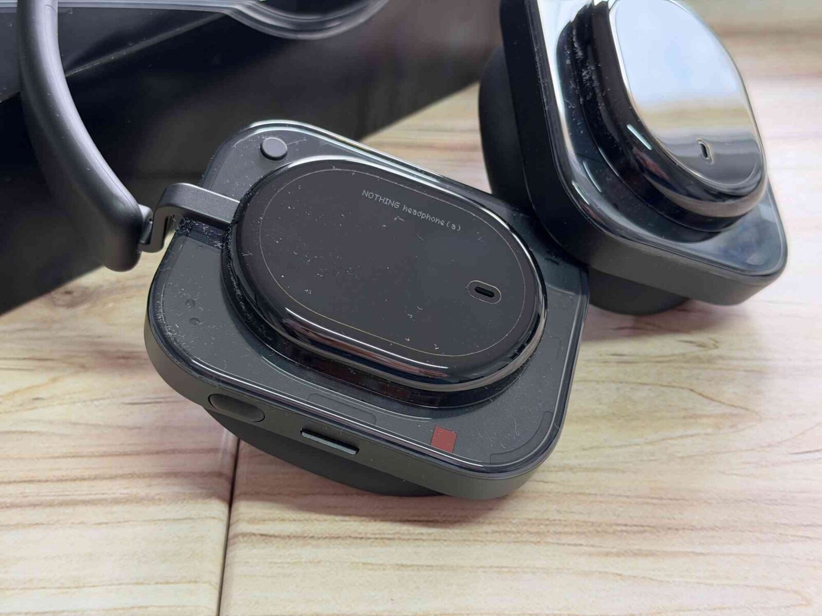 Review Nothing Headphone (a): Căști over-ear cu sunet excelent!