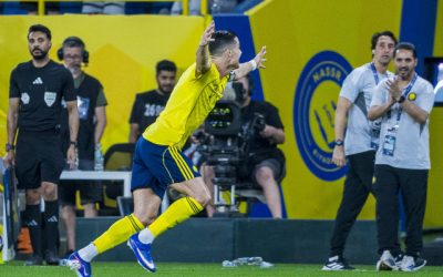 Cristiano Ronaldo, din nou în formă maximă: dublă pentru Al-Nassr și apropierea de recordul de 1000 de goluri Atacantul portughez Cristiano Ronaldo a revenit cu forță în echipa Al-Nassr, marcând o dublă în victoria categorică obținută de echipa sa, scor 5-2, în fața celor de la Al-Najma