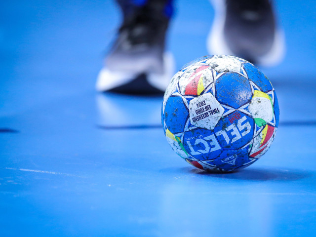 Rapid București, șoc la echipă: Antrenorul, dat afară