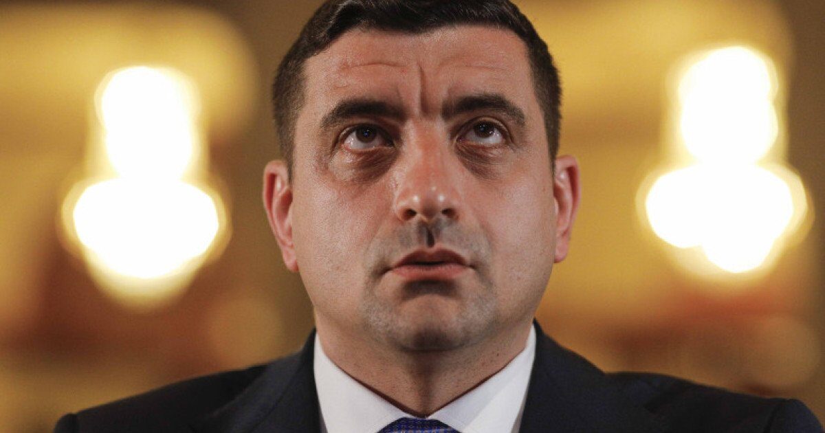 Peiu: „Nu văd nicio problemă” între Simion și AUR Senatorul AUR, Petrișor Peiu, a negat speculațiile privind o posibilă îndepărtare a lui George Simion de la conducerea partidului