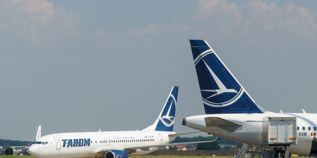 TAROM, pe marginea prăpastiei: Guvernul vrea să închidă compania din aprilie