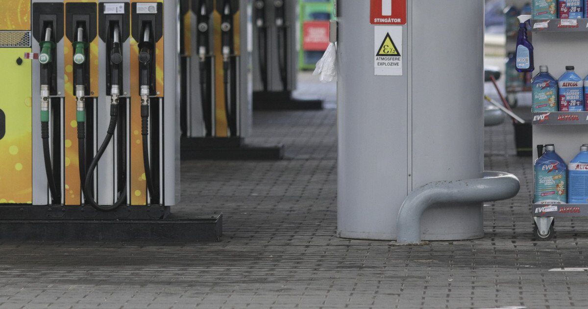Reducerile la combustibil: Mai ieftin la pompă, dar cu risc pentru bugetul (României)