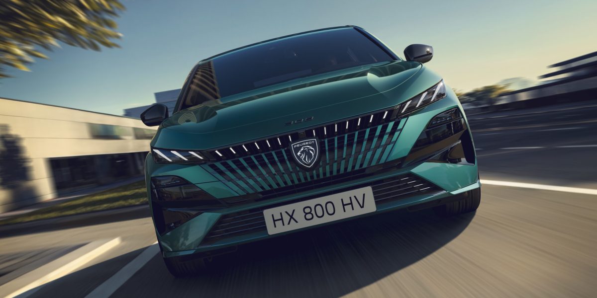 Un colos auto dă mâna cu Microsoft: AI la volan pentru viitor