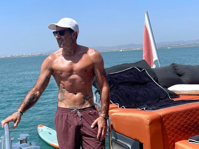 Transferul controversat: Vedeta de 52 de ani „bea vin în fiecare zi”