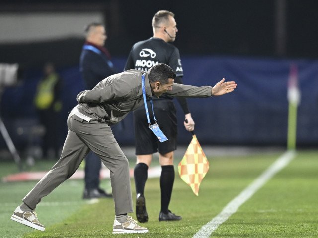 Gâlcă, furios după restricții pe arena Rapid: „Să nu se mai întâmple asta!”