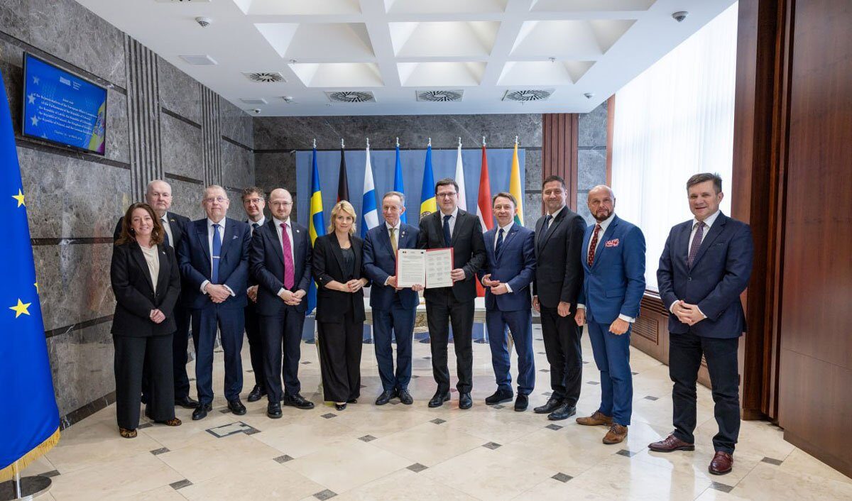 Parlamentarii din șapte țări cer UE să accelereze negocierile cu Moldova și Ucraina