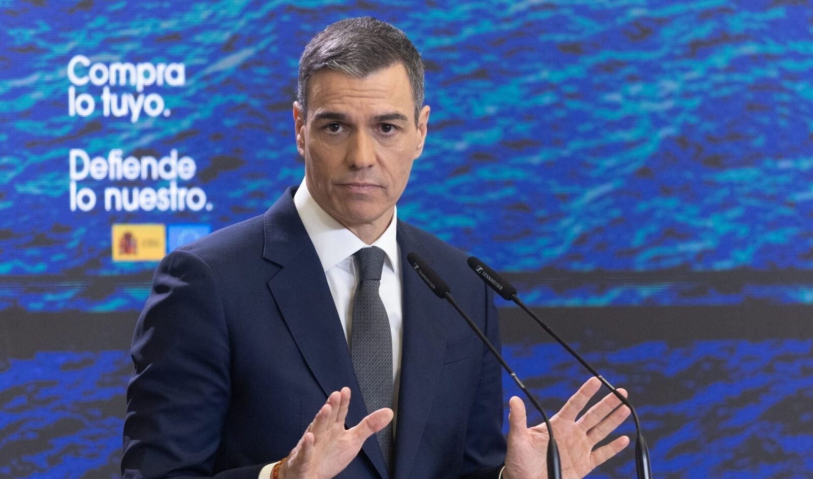Sanchez, promisiune-șoc: Sute de mii de migranți, statut legal european