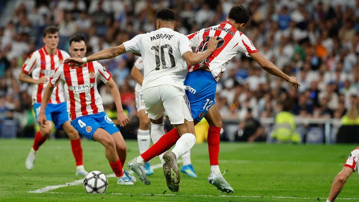"Es penalti aquí y en la Luna"