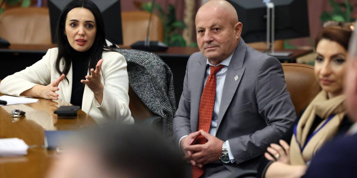 Neagu, nedumerit după mandate la CJ Buzău: „Ce am rezolvat?”