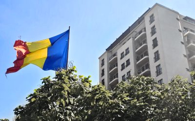 Prudența cumpărătorilor frânează piața, dar prețurile cresc în continuare Piața imobiliară rezidențială din România arată semne clare de răcire în primele luni ale anului 2026, cu un număr mai mic de tranzacții, dar cu prețuri care continuă să crească, în special în marile orașe