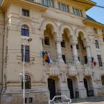 București: Primarul decide: Panourile anti-cezariană, date jos, după scandal!