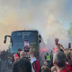 DFB-Pokal: Vorm Halbfinale gegen Bayern: Pyro-Empfang für Leverkusen-Stars | Sport