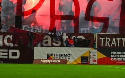 Giuleștenii, din nou loviți de sancțiuni: Rapid, amendat cu 12.000 de euro și cu meci cu porțile închise Rapidul a primit o nouă lovitură din partea Comisiei de Disciplină a Federației Române de Fotbal (FRF)