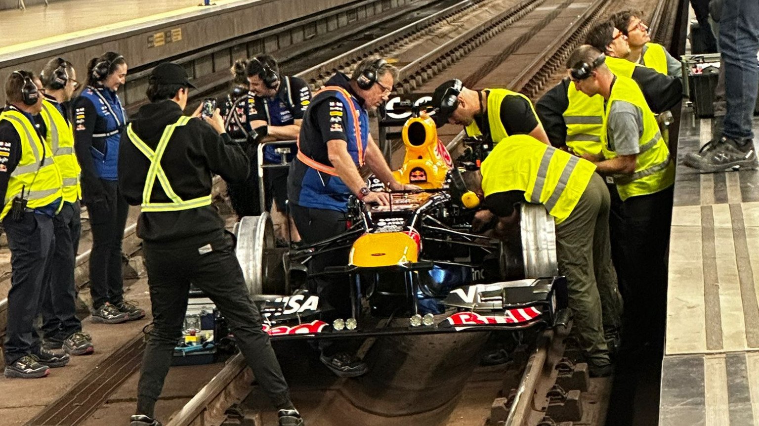 Red Bull, pe șine în F1: Verstappen visează la titlu