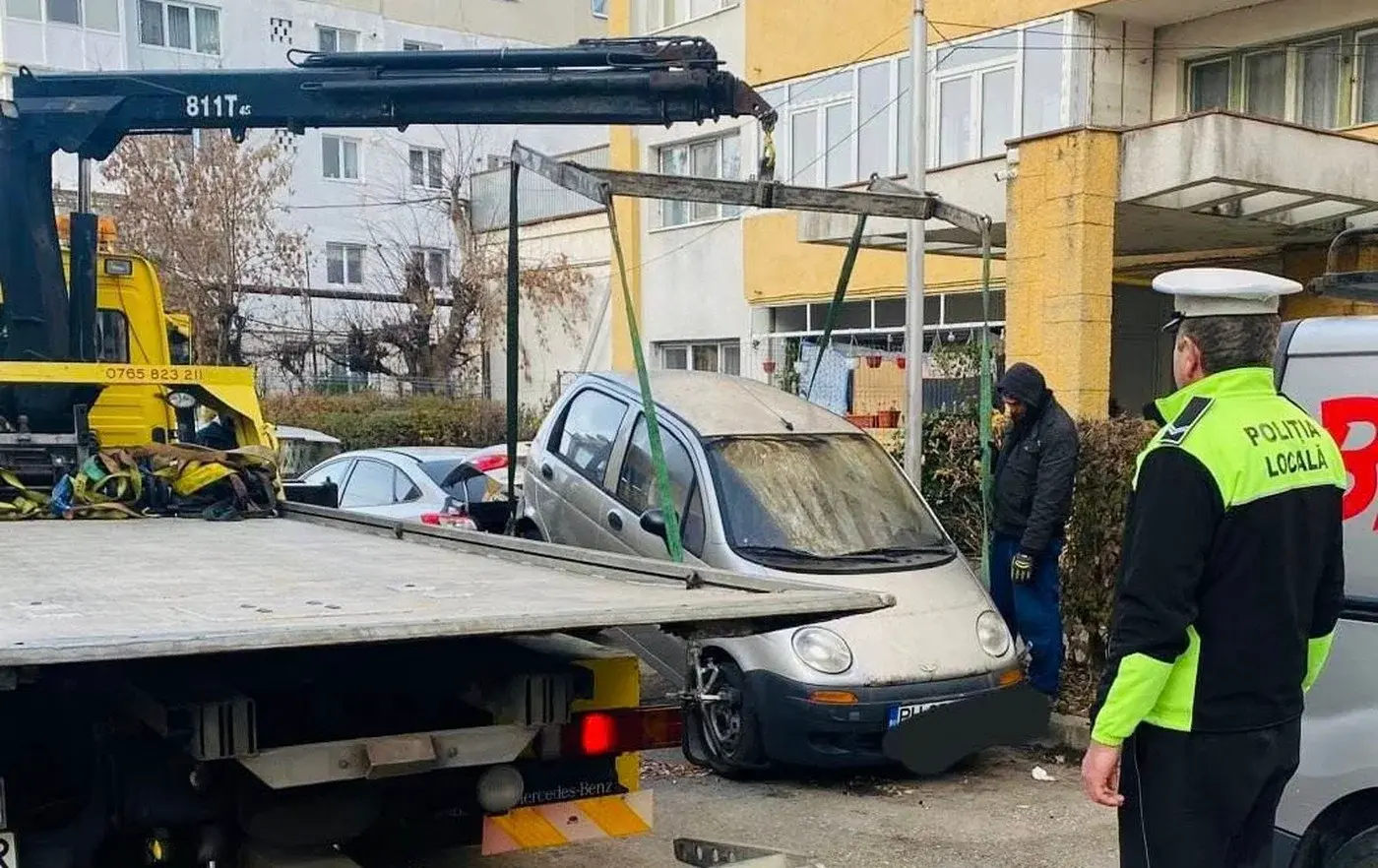 Primăria, anunț pentru șoferi: Când îți ridică mașina din parcare