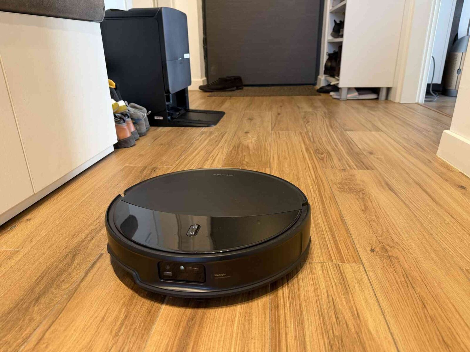 Startul reducerilor de Paște: Roborock oferă promoții la aspiratoare robot și stick-uri Gigantul tehnologic Roborock a lansat campania de Paște cu reduceri consistente la o gamă largă de produse, incluzând aspiratoare robot, modele wet & dry și aspiratoare tip stick