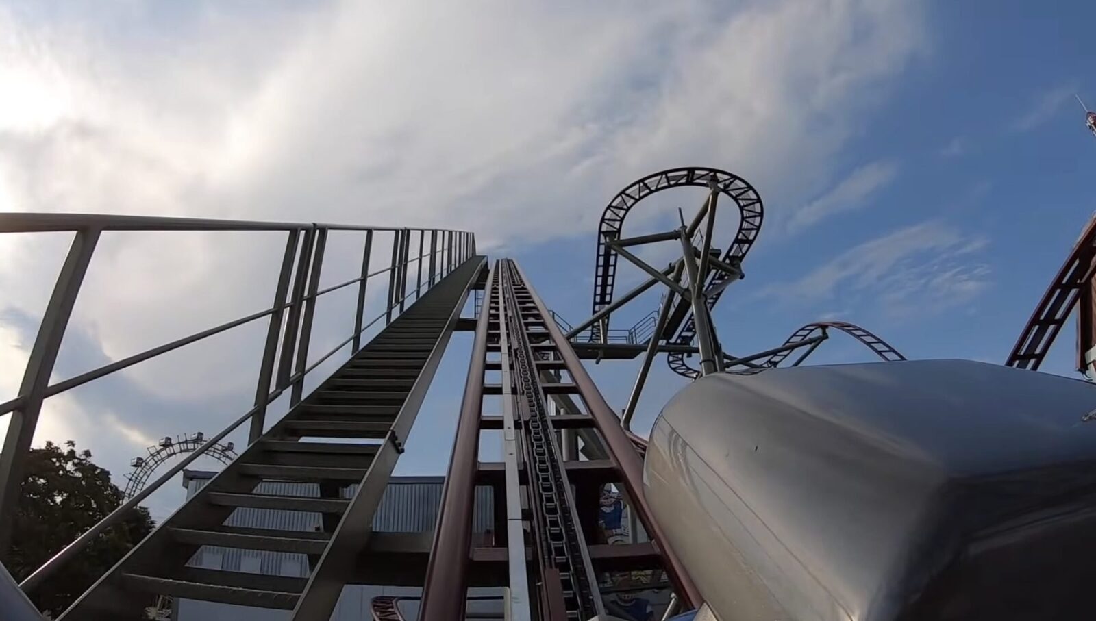 Cinci răniți într-un accident la un rollercoaster din Viena