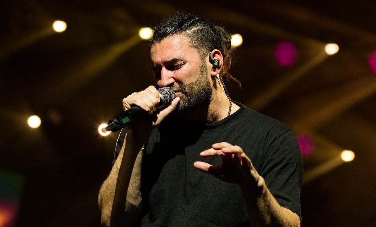 Păcăleală de 1 Aprilie la Târgu Mureș: Primăria avertizează despre un concert fals Primăria Târgu Mureș a emis un avertisment clar miercuri, respingând informațiile apărute pe rețelele de socializare care anunțau un concert cu Smiley, Andra și Antonia pe 1 aprilie în oraș