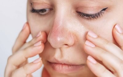 O femeie avertizează asupra riscurilor solarului, după zeci de ani de utilizare Jayda Wright, o femeie în vârstă de 58 de ani, trage un semnal de alarmă după aproape cinci decenii de utilizare a solarului, experiență care i-a lăsat cicatrici permanente și o teamă constantă de cancer de piele