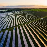 Marea Britanie aprobă o fermă solară record: 180.000 de locuințe, alimentate