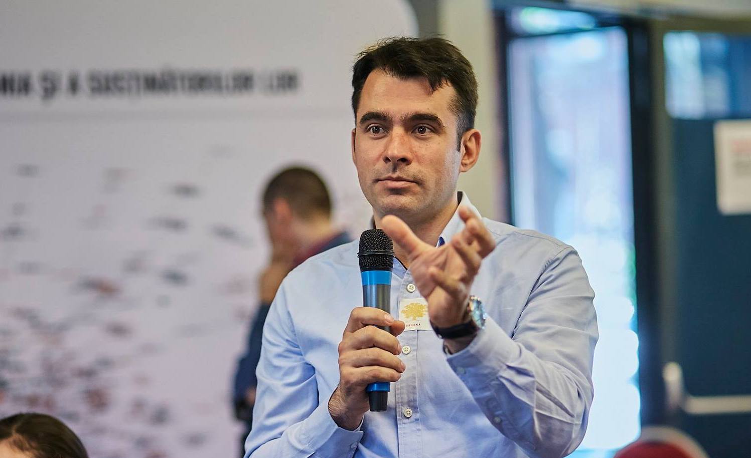 Dacă merge pe calea AUR, guvernarea României, un pas decisiv?
