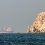 Focuri de armă în Strâmtoarea Ormuz: Nave pe fugă, tensiuni maxime