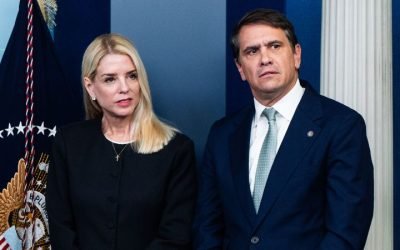 Trump dă afară pe Pam Bondi din funcția de procuror general